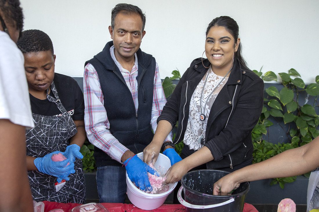 This Mandela Day Mr Price Group Associates spent 67 minutes creatively learning about MRP Foundation’s Schools programme through making playdough, recording stories and collecting and sorting stationery for its beneficiaries.