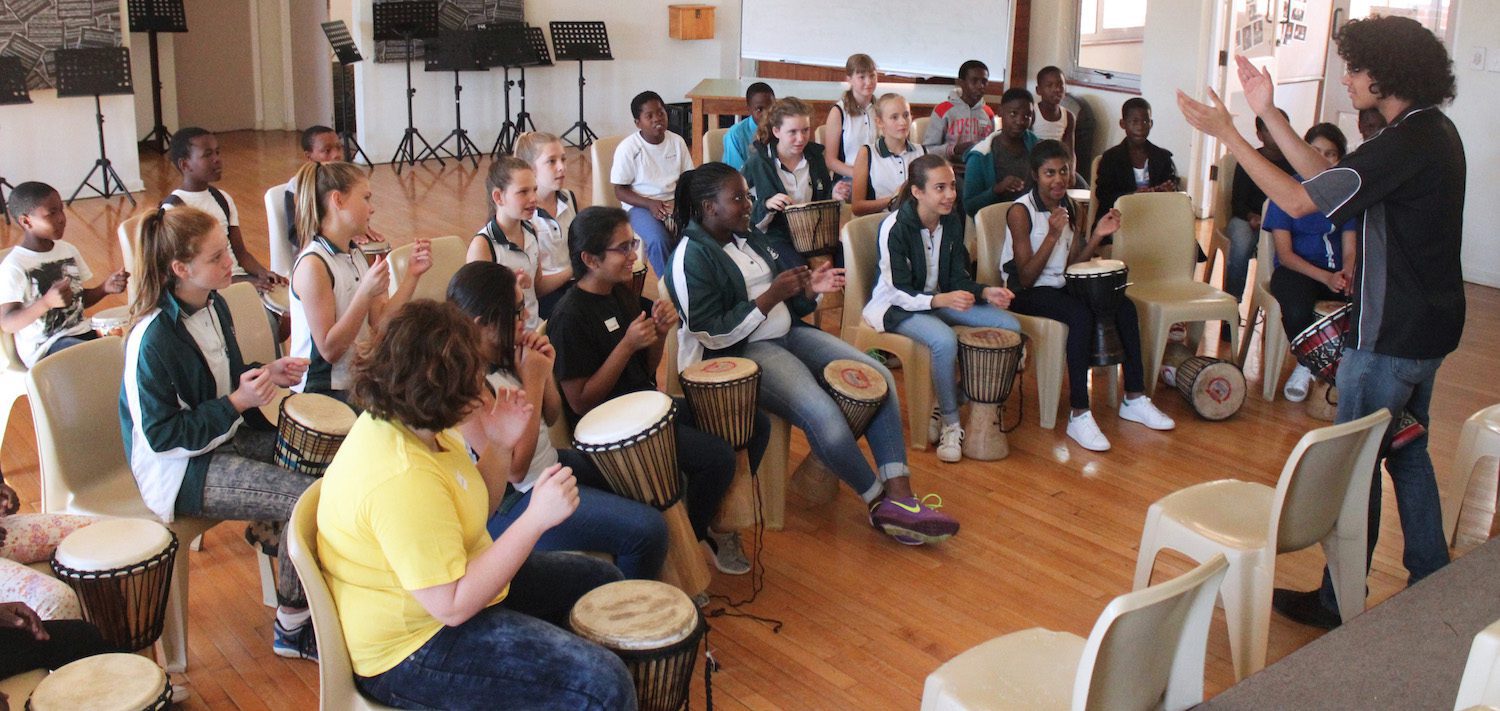 Learners from Durban Girls’ College and Kearsney Primary, a MRP Foundation School from rural KwaDukuza, spent a day delving into different arts and culture activities whilst bridging the social divide